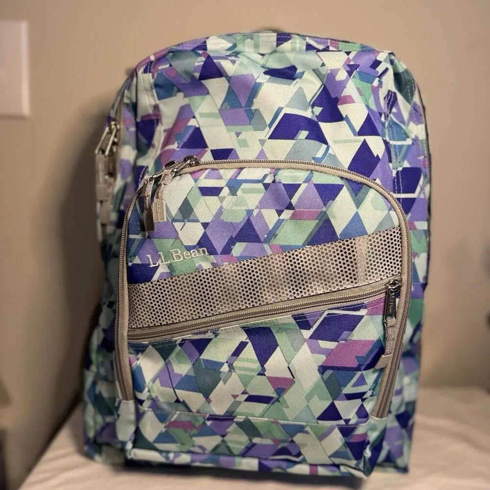 LL Bean Deluxe Geometric Print Back Pack School Bag Book bag Roomy Lots Pockets